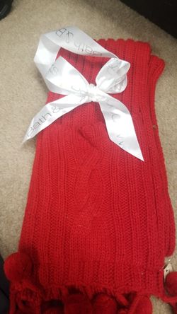 Bath and body works red scarf