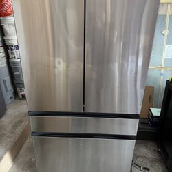 Samsung Bespoke Counter-Depth Inner Beverage Center