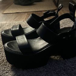 Black Platform Heels Size 7 