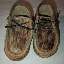 Little Girls Twisted X Shoes Size 5