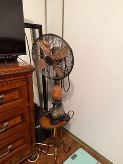 Decorative Vintage-Style Floor Standing Fan