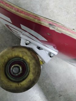 Complete skate board