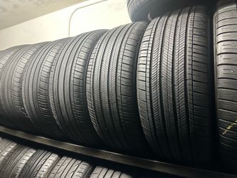 SET OF TIRE 235 45 18 MICHELIN 85% LIFE