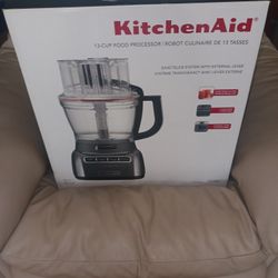 Kitchen Aid Robot