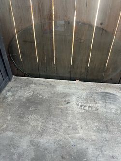 Oval glass top