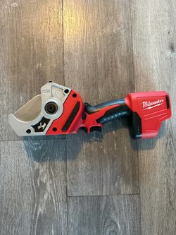 Milwaukee M12 12V Lithium-Ion Cordless PVC Pipe Shear (Tool-Only)