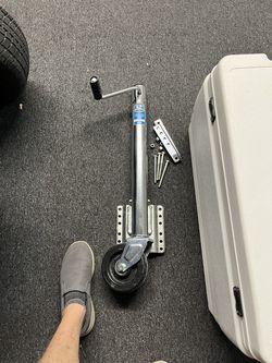 Trailer Tongue Jack 1,200lbs,