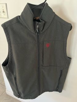 Ariat vest