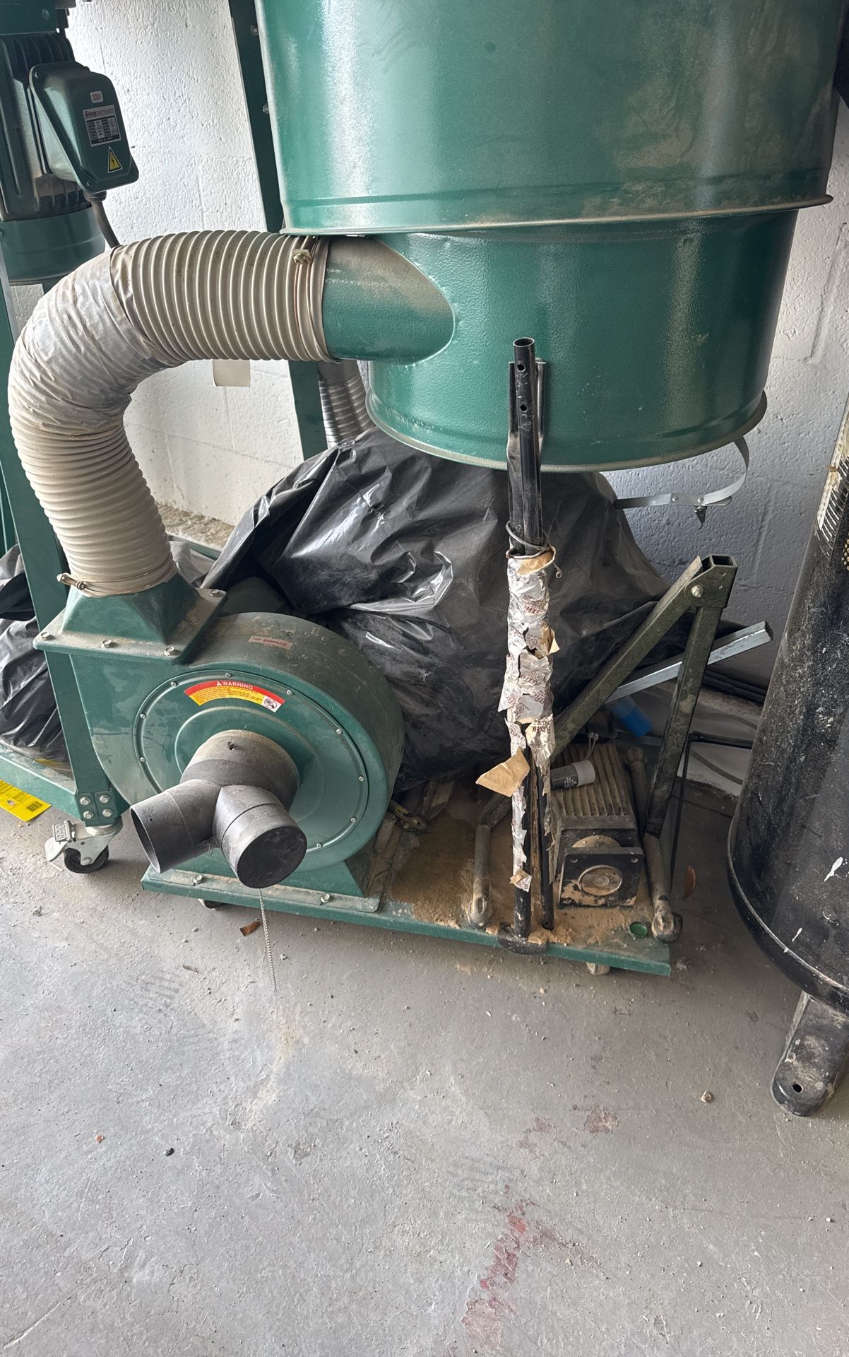 Grizzly Dust Collector