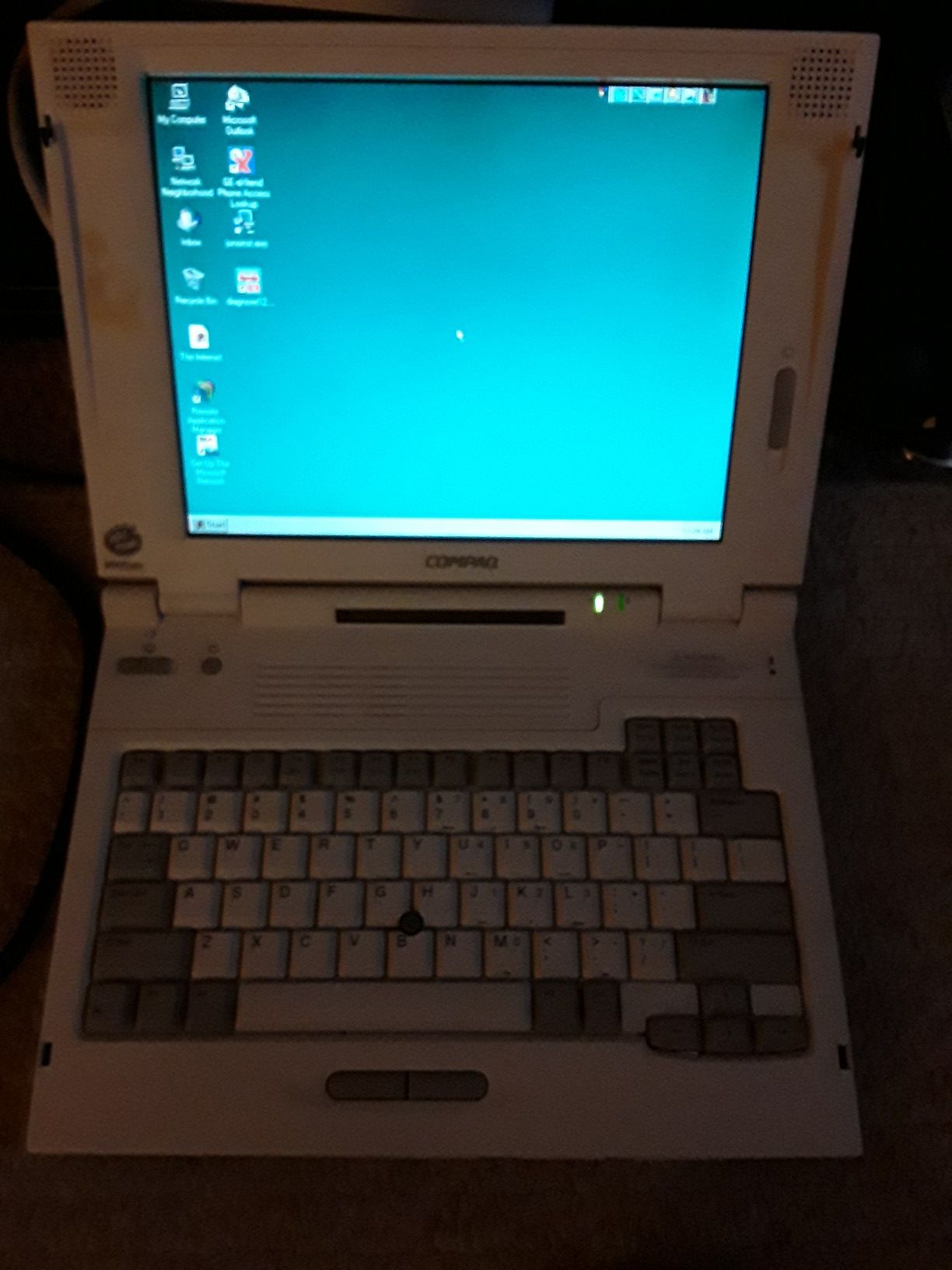 compaq laptop LTE 5280 series 2880g Vintage computer 1990s