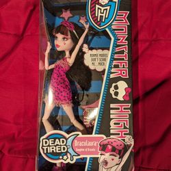 Monster High Dead Tired Draculaura