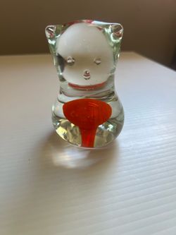 VTG handblown art glass cat paperweight featuring a vibrant orange https://offerup.com/redirect/?o=Y2VudGVyLm5v chips.
