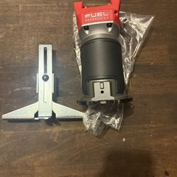 Milwaukee M18 FUEL 18V Lithium-Ion Brushless Cordless Compact Router (Tool-Only)