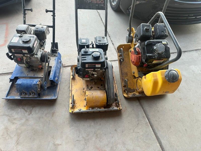 Plate Compactor $70 per day
Power brush $70 per day
Jack hammer makita $70 per day
Trimiadora $70 per day
Motocierra $70 per day
Cajas de clavos