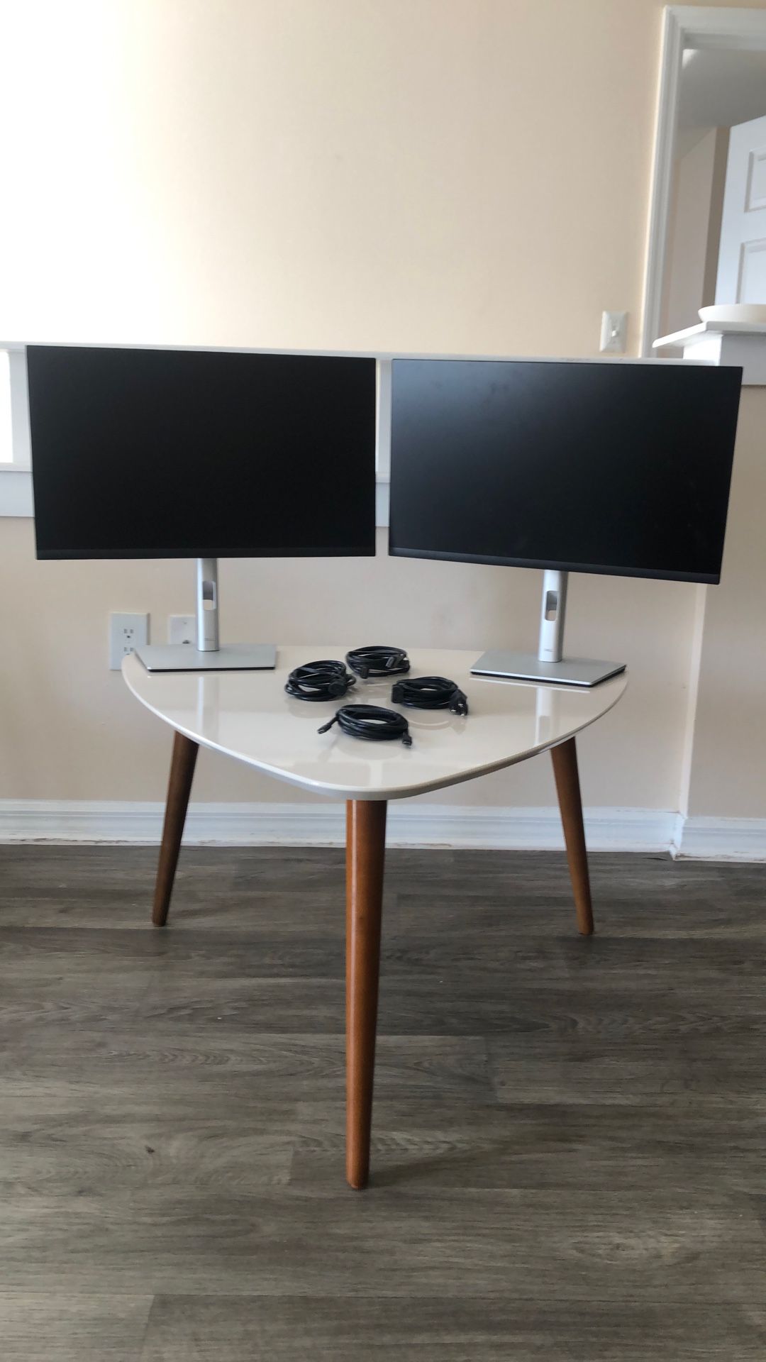 2 Dell 24”22H In Excellent Conditions Both $420