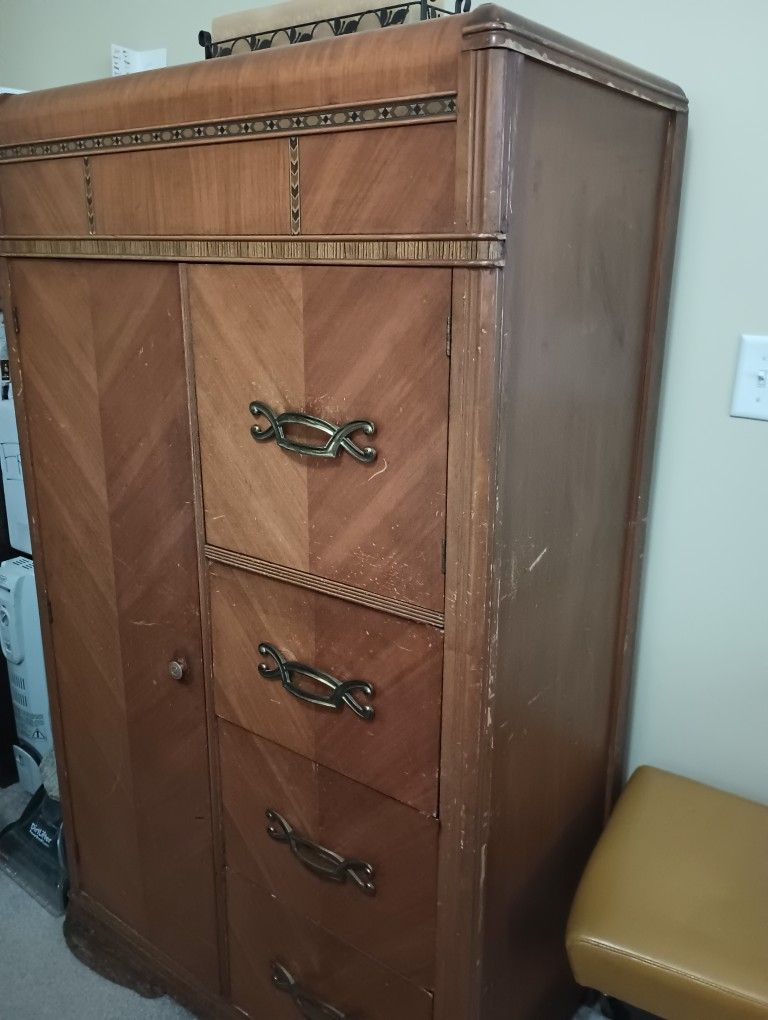 Art Deco Style Cedar Wardrobe & Vanity Set