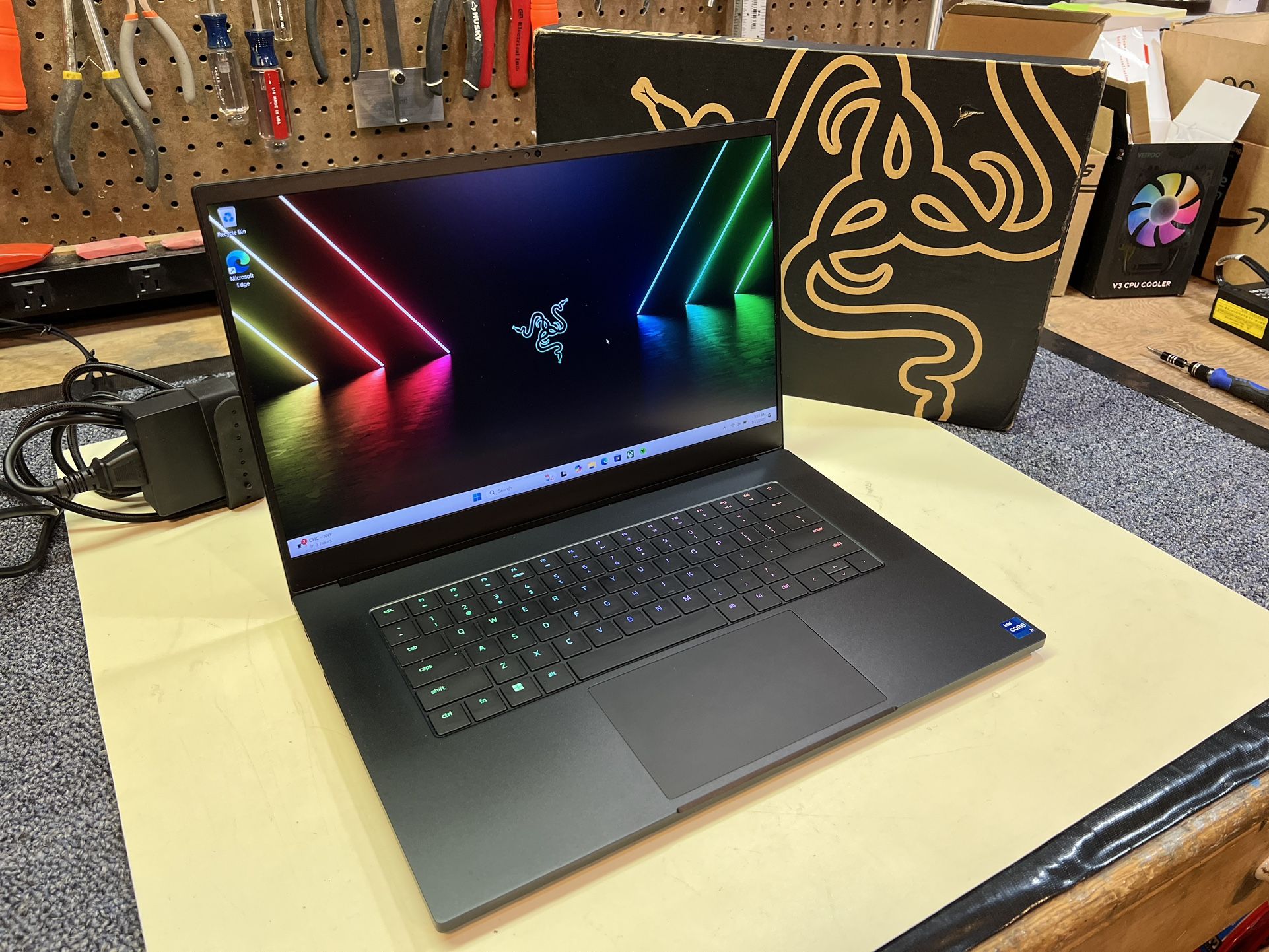 Razer Blade 15! RTX 3080 Ti, i7, 360hz, 32gb DDR5, 1tb, Gaming Laptop!