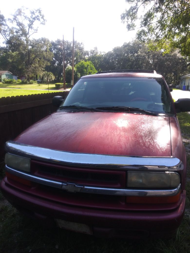2001 Chevy Blazer will post pictures asap