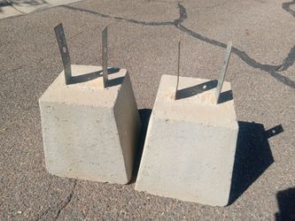 Footings.Concrete Pier Blocks with Metal Post Brackets