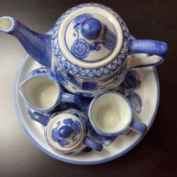 Bella Casa by ganz  Tiny Miniature Tea Set