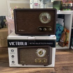 Victrola Retro Bluetooth Radio