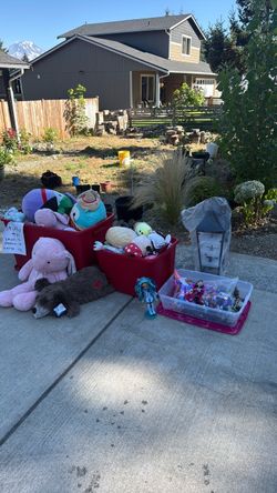 YARD SALE