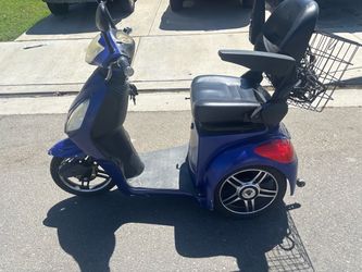 Wheel Mobility Scooters for Seniors & Adults
