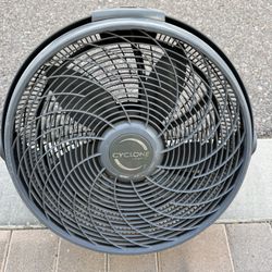 Large Lasko Cyclone high-power floor fan in great working condition