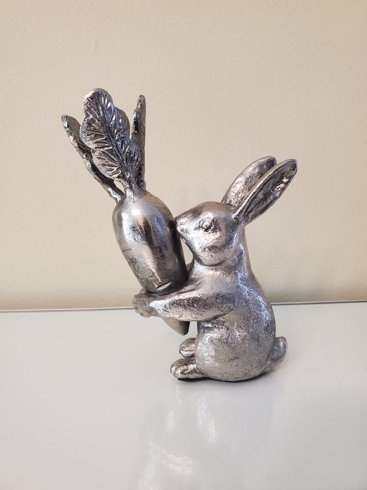 Pewter Bunny With Carrot Figurine