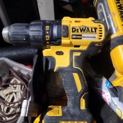 Dewalt Drill and Battery With Charger. 