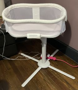 HALO Bassinest Premiere Series Swivel Sleeper