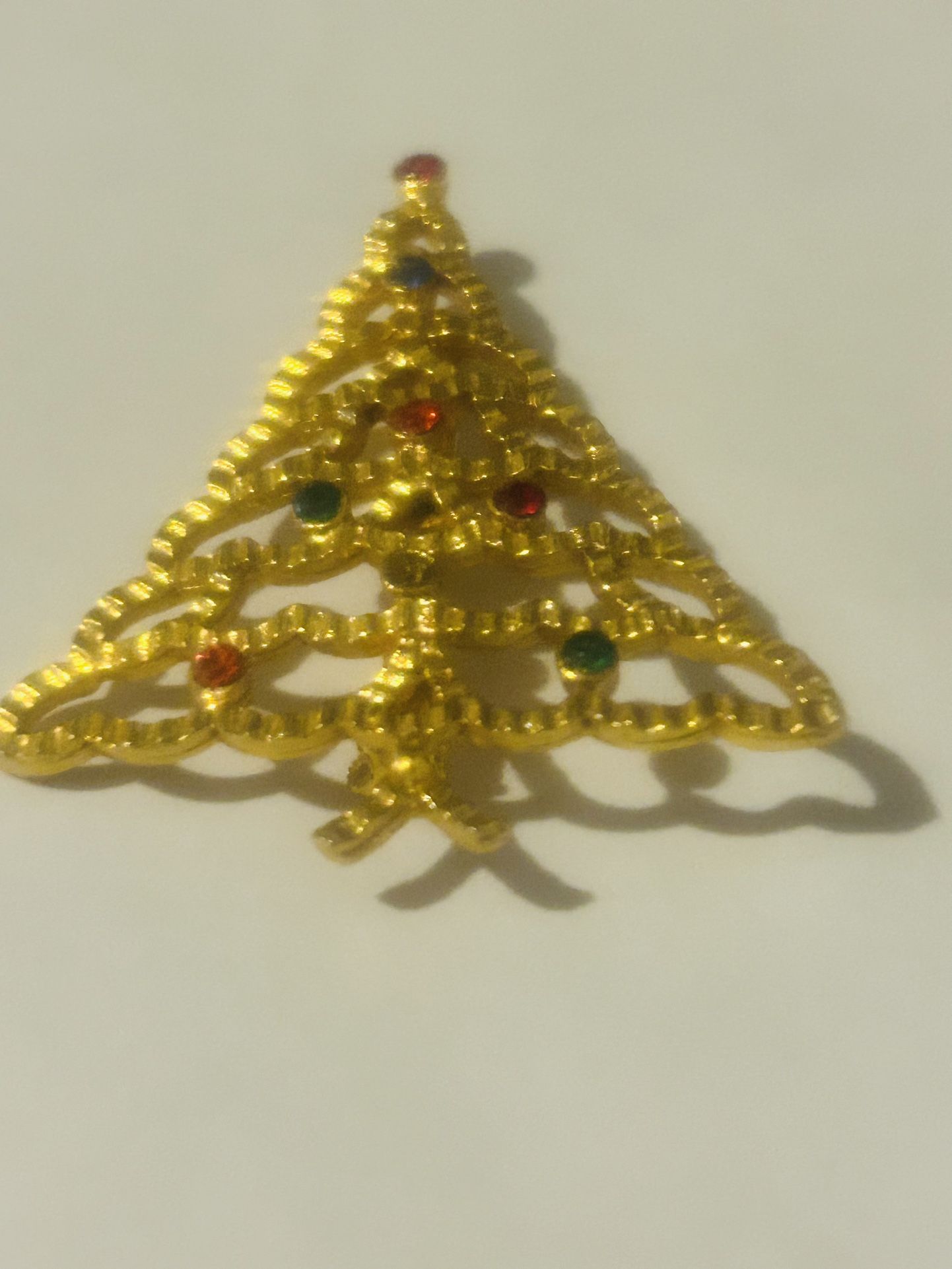 Vintage Tree Pin With Rhinestones Gold Tone- No Missing Stones 3 Inches Tall 2 Inches Wide Great Condition