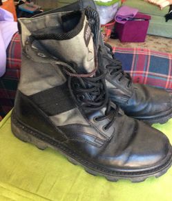 Botas número 9’/2 de construcción en buen estado