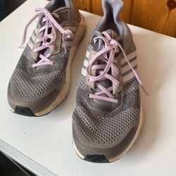 Running Shoes