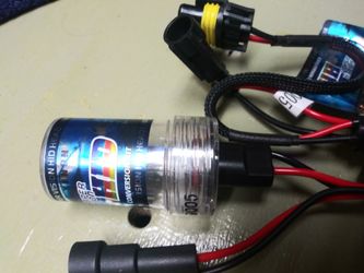X2 H4 HID headlight bulbs