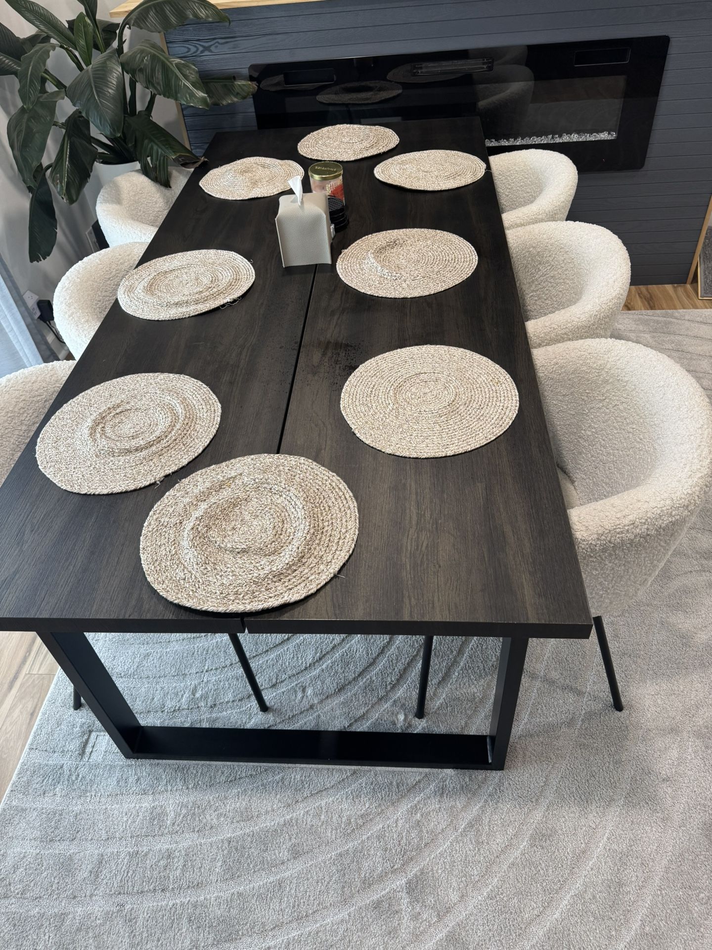 Set of 6 White Bouclé Kitchen & Dining Chairs - Modern & Comfy!