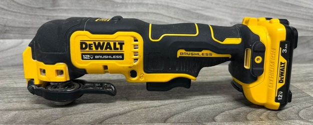 DeWalt DCS353 20V Max XR Brushless Oscillating Multi-Tool With Battery (A1D027883)
