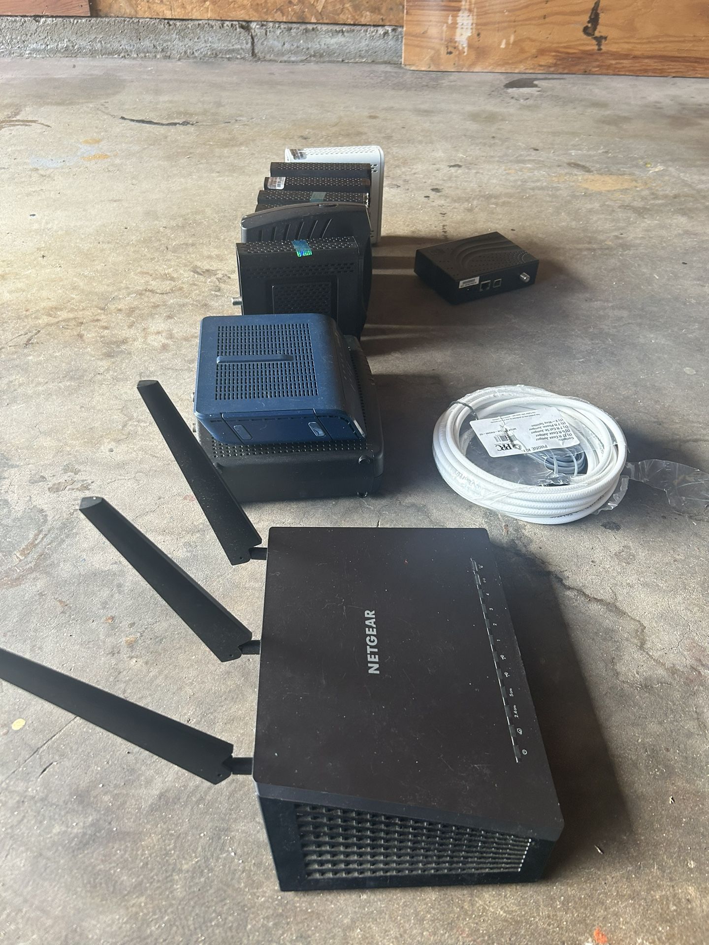Modems + Router
