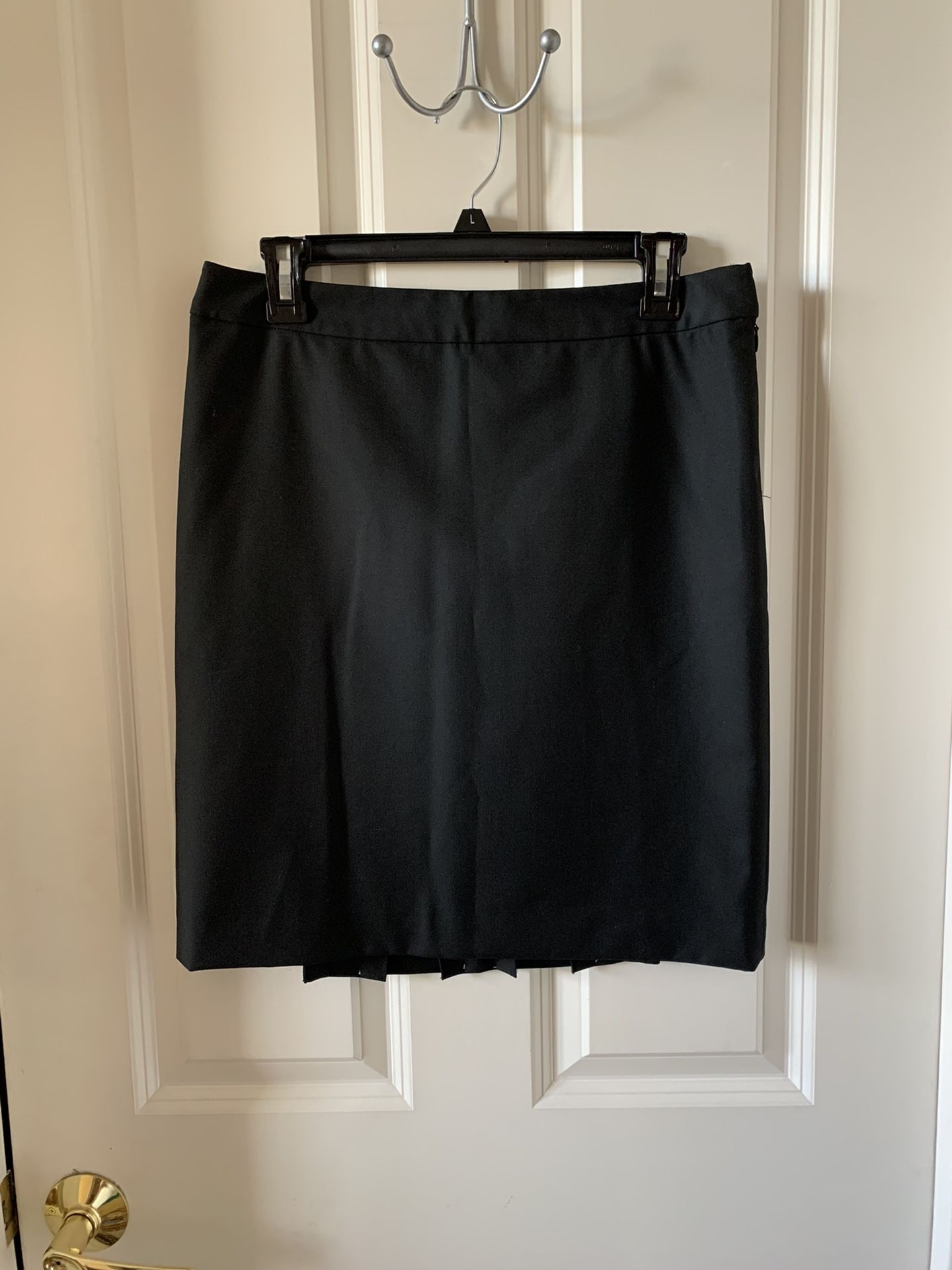 Ann Taylor Loft Black Skirt (6P)