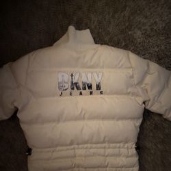 Ladies Puffer Jacket -M