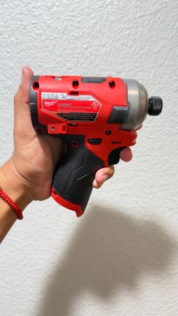 Milwaukee M12 Fuel Surge 1/4" Hydraulic Driver