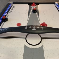 Air Hockey Table