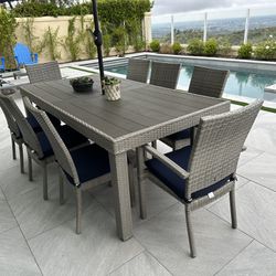 Outdoor Dinning Table Set- 8 Seats  (umbrella Is Not Included)
