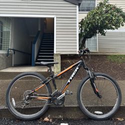 Trek 3500 Mountain Bike - Small frame - 26” wheels Bicycle Aluminium