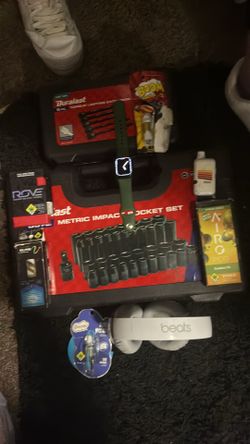 Milwaukee portable charger and battery Milwaukee socket set and subwoofers