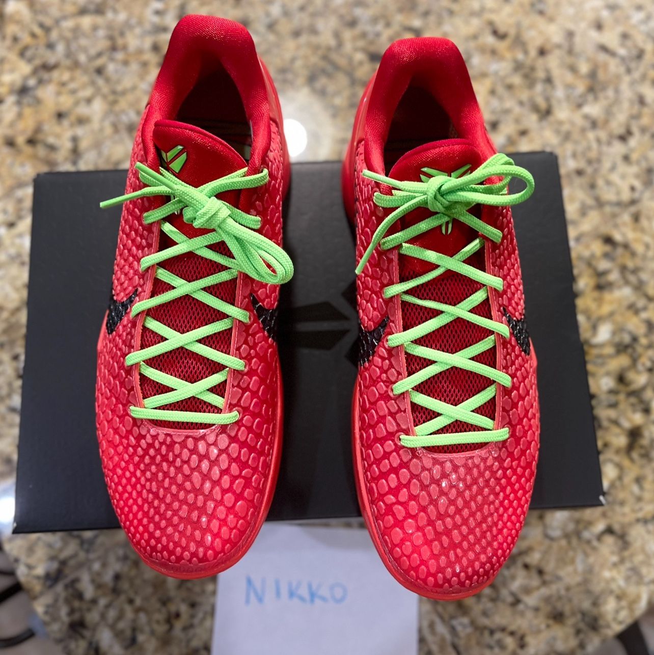 NIKE KOBE 6 PROTRO REVERSE GRINCH Size 10.5 DS FROM NIKE SNKRS APP