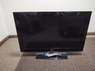 LG. 33 inch TV