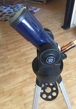 MEADE TELESCOPE with AUTOSTAR, remote & Tripod