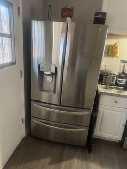 Lg french door fridge