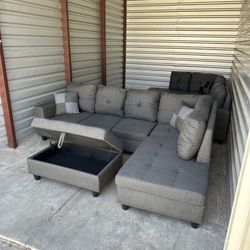 Free Delivery! Grey Sectional Couch with Storage Ottoman